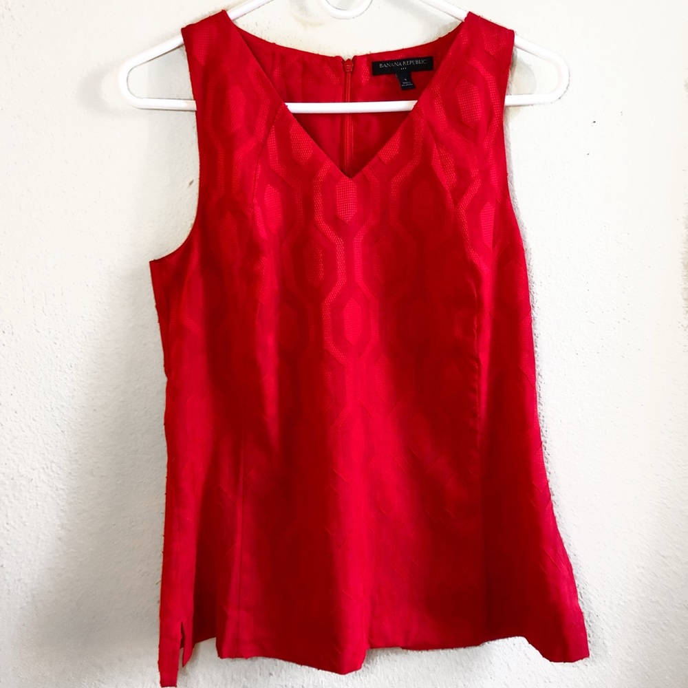 Red Sleeveless Blouse